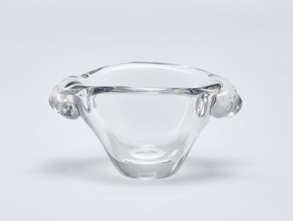 213/1111 Konvolut versch. Vasen und Schalen, Steuben Glass, Daum Nancy, Borek Sipek u.a., Ende 20. Jh. – Bild 8