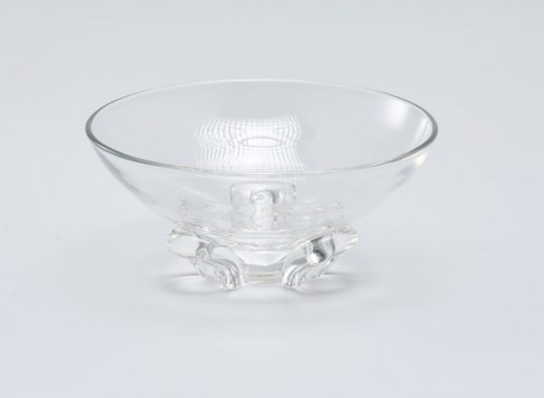 213/1111 Konvolut versch. Vasen und Schalen, Steuben Glass, Daum Nancy, Borek Sipek u.a., Ende 20. Jh. – Bild 9