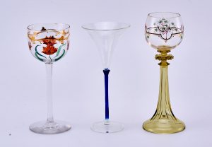 31/2213: Konvolut von 3 versch. Stielgläsern, 20. Jh.