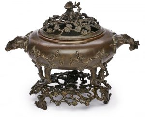Lot 790: Räuchergefäß, Japan um 1900