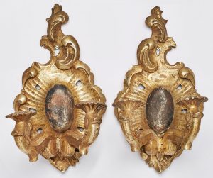 Lot 204/436: Paar Rokoko-Wandappliken, süddt. 18. Jh.