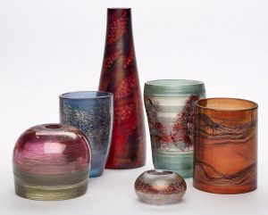 Lot 204/1110: Studioglas Isgard Moje-Wohlgemuth, Konvolut versch. Vasen, dat. 1973 - 1999