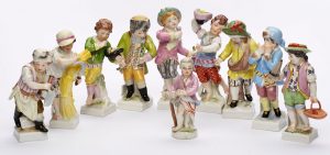 Lot 28/29 Konvolut von 10 kl. Figuren, KPM Berlin 2. Hälfte 20. Jh.