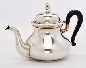 211/788 Kl. Teekanne, Barock-Stil, Italien 2. Hälfte 20. Jh.