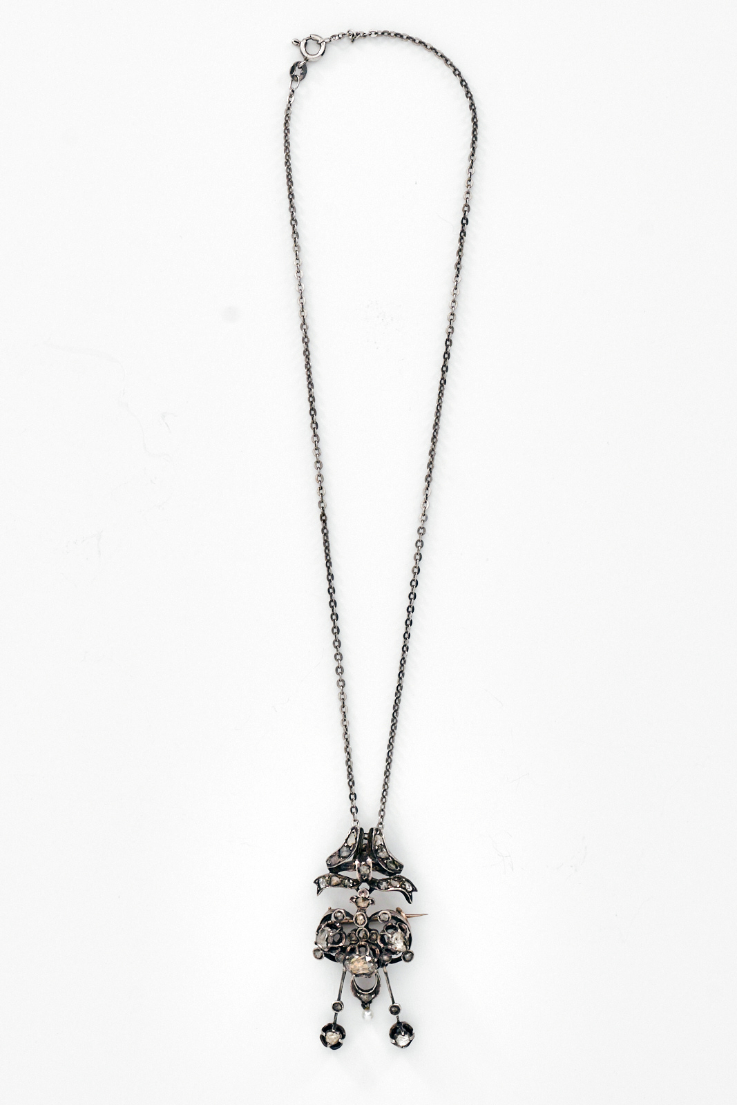 31/2006: Schleifenförmiger Diamant-Anhänger/Brosche um 1880