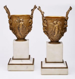 208/525 Paar Ziervasen im antiken Stil, um 1900