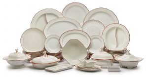 210/806 Konvolut Speiseservice-Teile für mind. 4 Personen