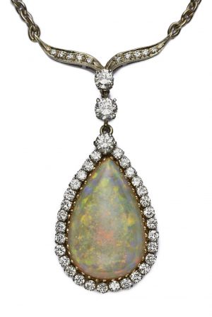 210/1028 Opal-Diamant-Collier