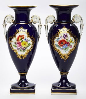 211/661 Paar kl. Henkelvasen, Meissen um 1971