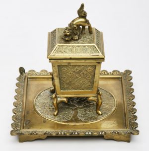 211/1029 Tintenfass, China wohl 19. Jh.