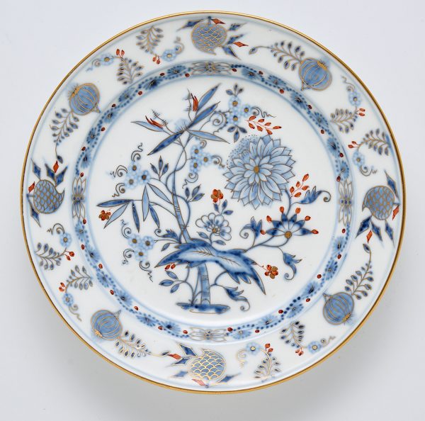 31/2171: Tiefer Teller "Zwiebelmuster", KPM Berlin um 1800