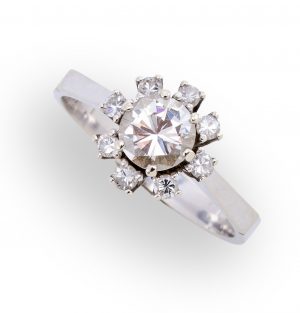 31/2032: Brillant-Ring