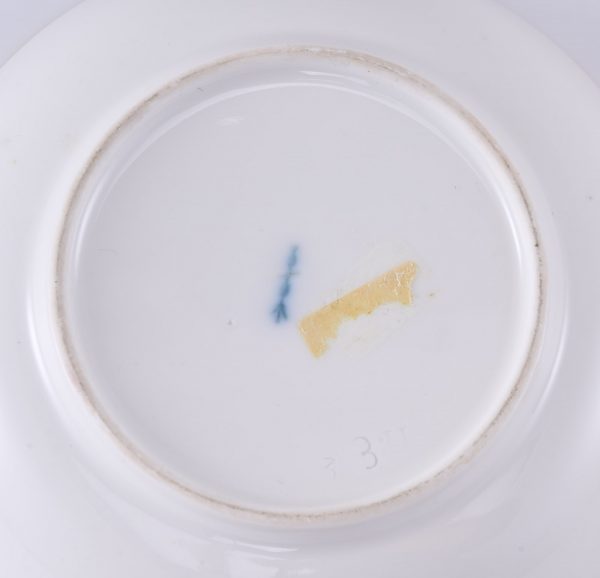 214/592 Portraittasse mit UT "Friedrich der Große", KPM Berlin Anf. 20. Jh. – Bild 6