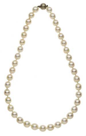 31/2040: Akoyaperlenkette