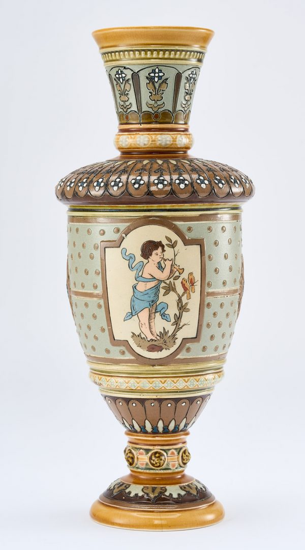 213/687: 3-tlg. Vasen-Garnitur "Jahreszeiten", Historismus, Villeroy & Boch um 1900 – Bild 9