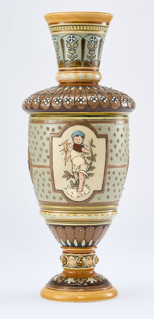 213/687: 3-tlg. Vasen-Garnitur "Jahreszeiten", Historismus, Villeroy & Boch um 1900 – Bild 10