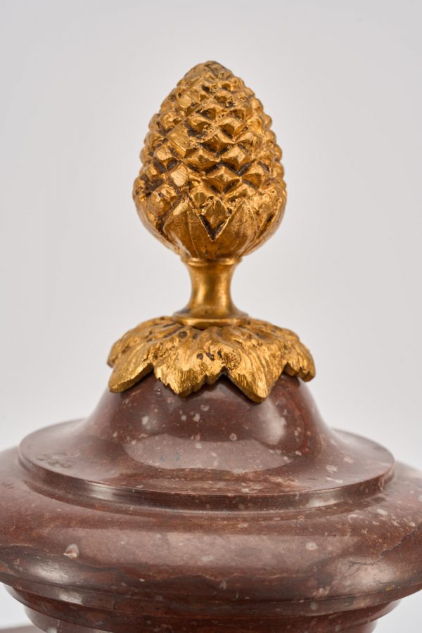 213/480: Paar Ziervasen, Louis XVI.-Stil, wohl Anf. 20. Jh. – Bild 4