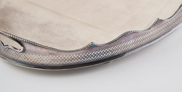 31/2281: Satz von 2 gr. Gläsertabletts, 20. Jh. – Bild 3