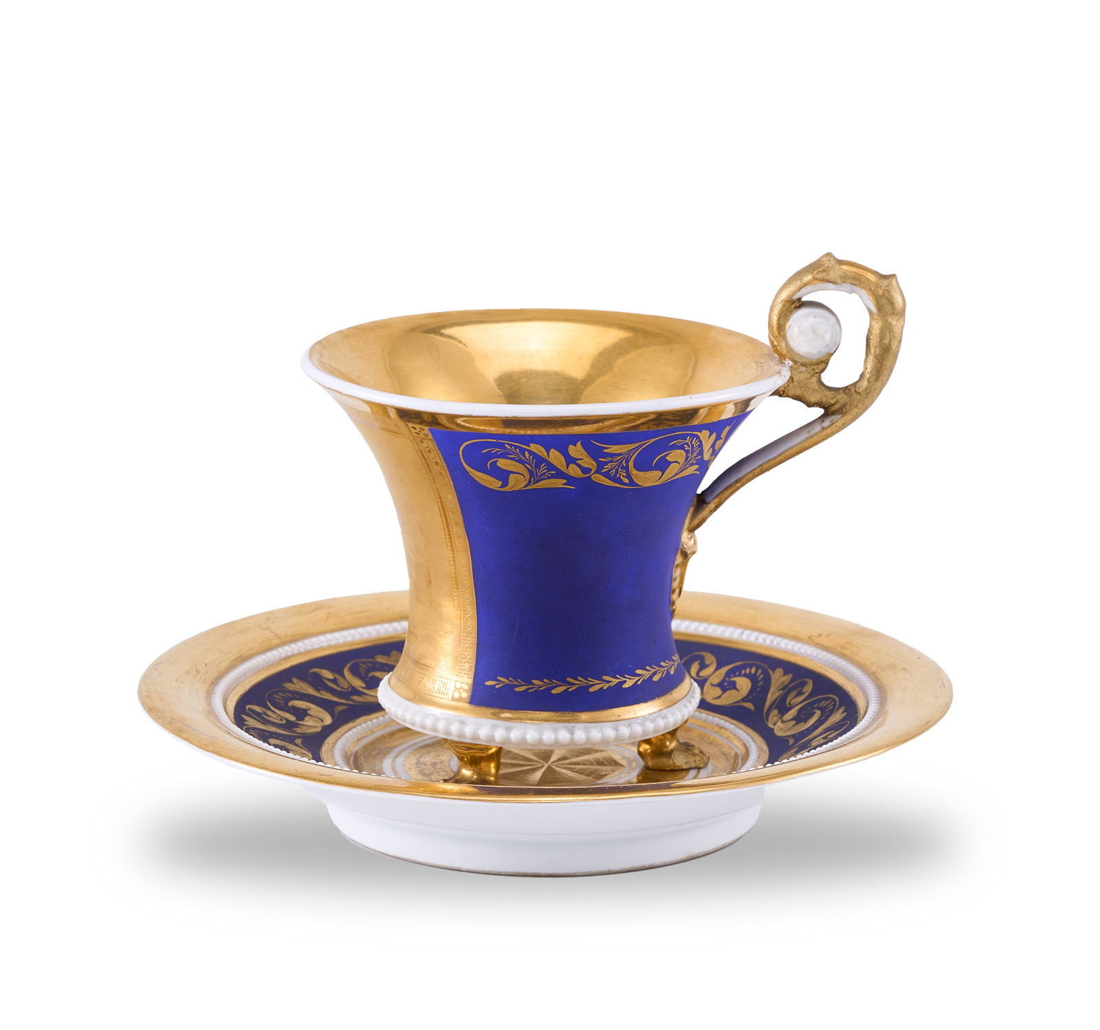 214/646 Tasse mit UT "Diana", KPM Berlin Anf. 19. Jh.