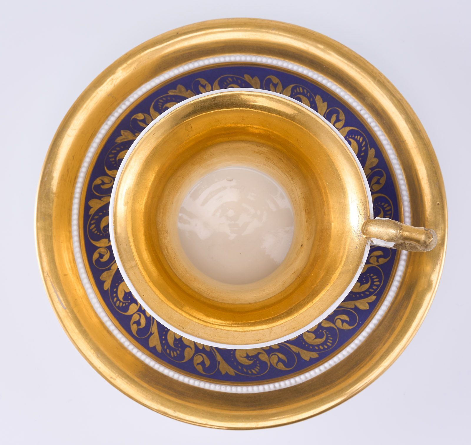 214/646 Tasse mit UT "Diana", KPM Berlin Anf. 19. Jh. – Bild 7