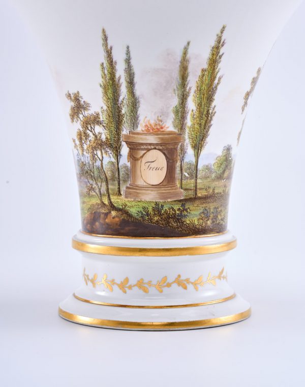 214/595 Kelchvase mit Einsatz "Treue - bis dahin",  Fürstenberg um 1820 – Bild 4