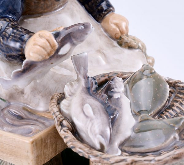 31/2195: Fischverkäuferin, Bing & Groendahl 2. Hälfte 20. Jh. – Bild 7