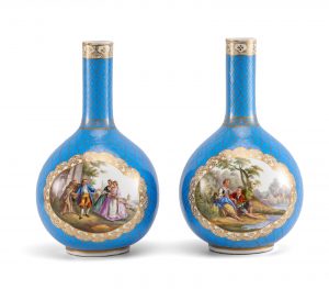 214/582 Paar Kugelvasen, Samson/ England wohl um 1900