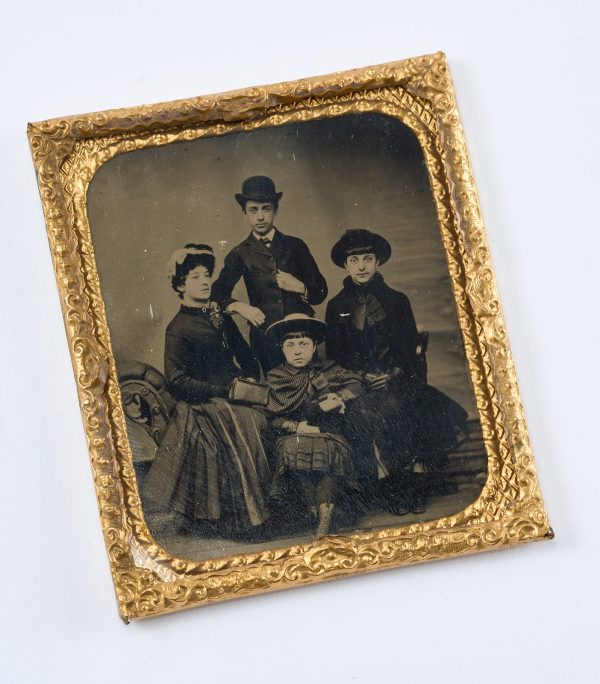 214/107 Sammlung von 21 Daguerreotypien, Ambrotypien u. Ferrotypien (Tintypes), – Bild 12