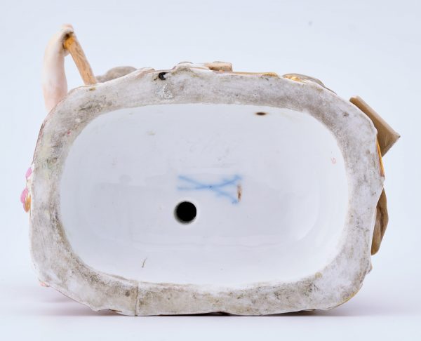 214/652 Puttengruppe "Allegorie des Handels", Meissen um 1900 – Bild 2