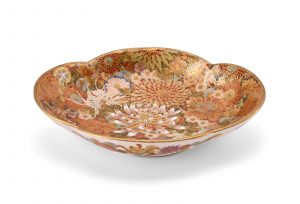 214/920 Kl. vierpaßige Satsuma-Schale, Meji, Japan um 1890