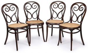 215/437: Satz v. 4 Stühlen Nr. 4, "Café Daum" um  1900, Entw. Michael Thonet 1849 f. Fa.  Gebrüder Thonet