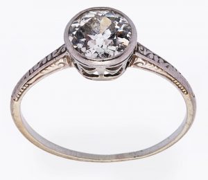 215/684: Diamant-Solitär-Ring um 1920