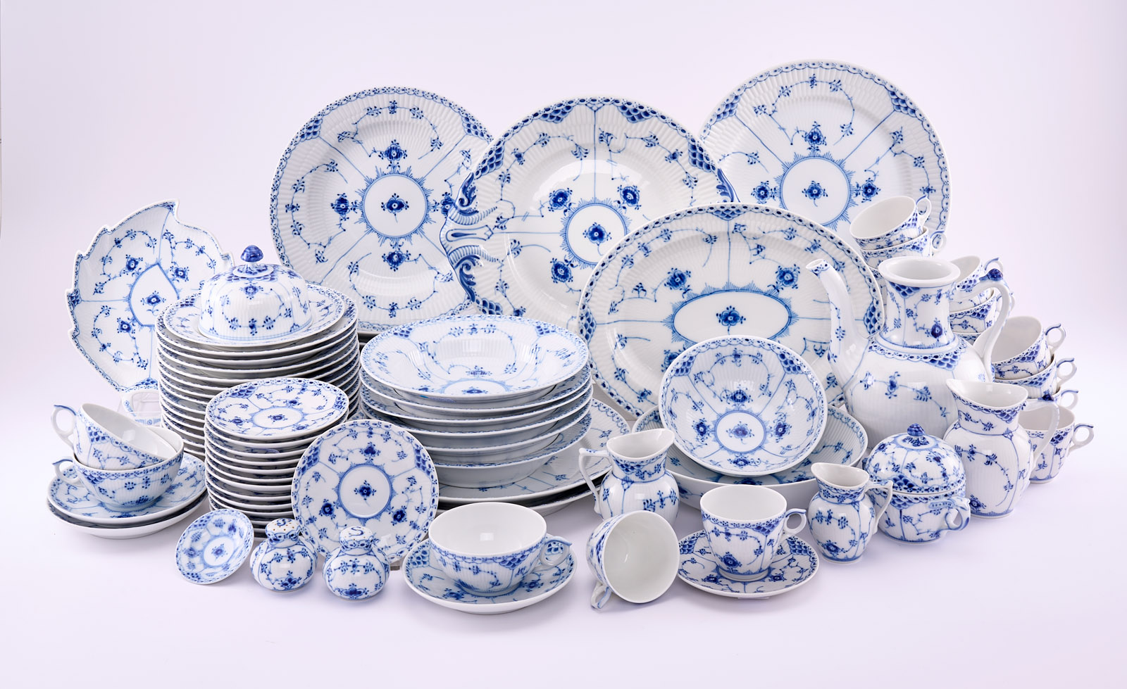 216/495 Kaffee-/ Speise-Service für mind. 6 Pers., Royal Copenhagen 2. Hälfte 20. Jh.