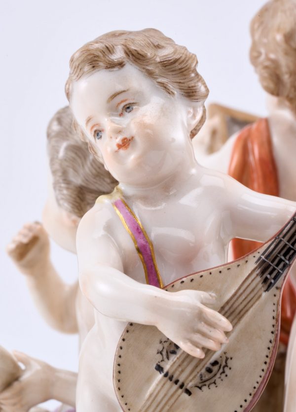 214/655 Puttengruppe "Allegorie der schönen Künste", Meissen um 1890 – Bild 4