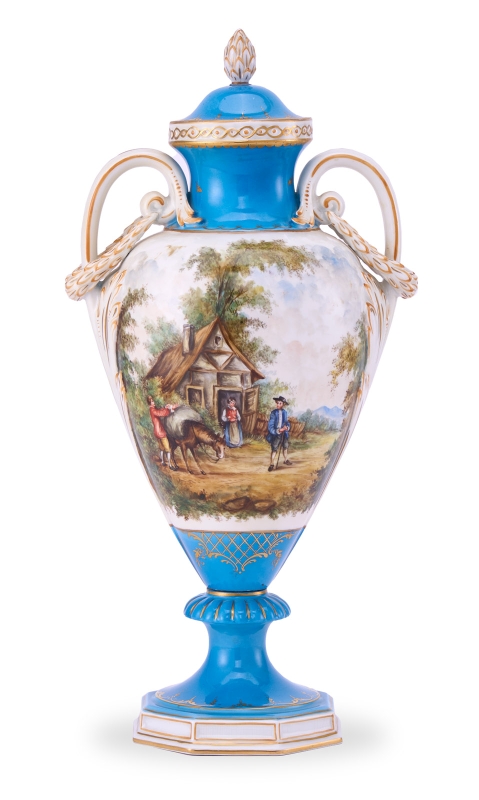 215/534: Henkelvase, Dresden 20. Jh
