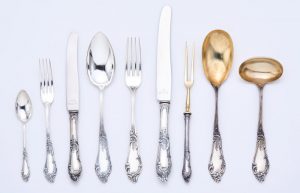 215/611: Besteck-Konvolut für mind. 12 Pers., Rokoko-Stil, deutsch Anf. 20. Jh.