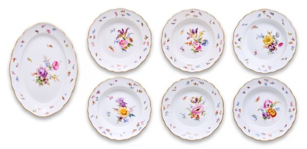 215/579: Satz von 6 Suppentellern mit ovaler Platte,  Meissen um 1890