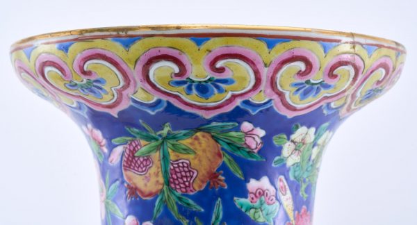 215/898 Bodenvase, China wohl 1. Hälfte 20. Jh. – Bild 3