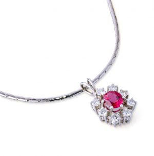 216/875 Ovaler Spinell-Brillant-Anhänger