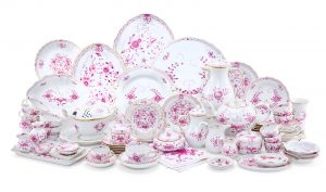 216/389 Gr. Kaffee-/ Mokka-Konvolut für mind. 4 Pers., Meissen um 1870 - 1973.