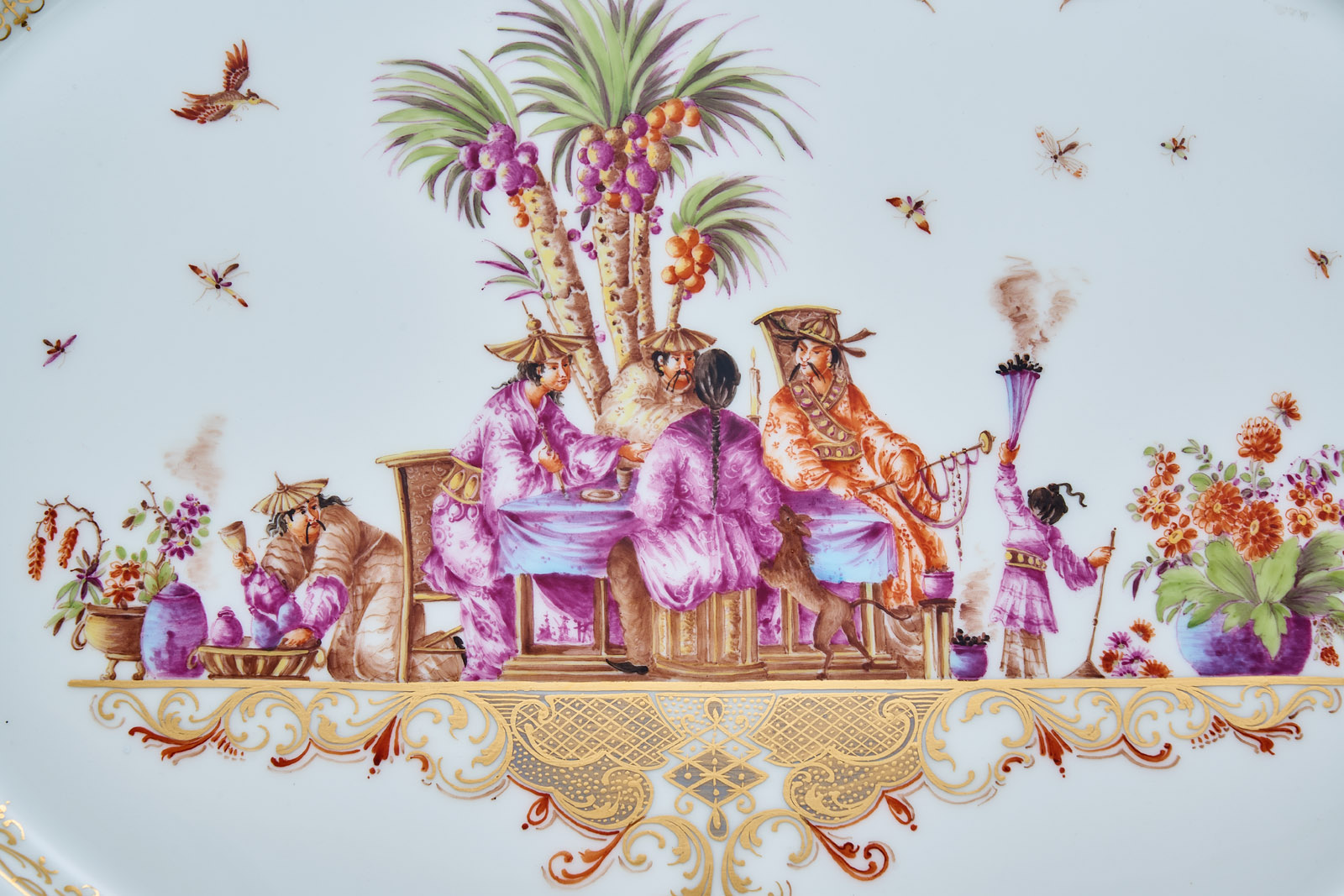 216/380 Gr. Platte "Chinoiserie", Meissen um 1900. – Bild 2