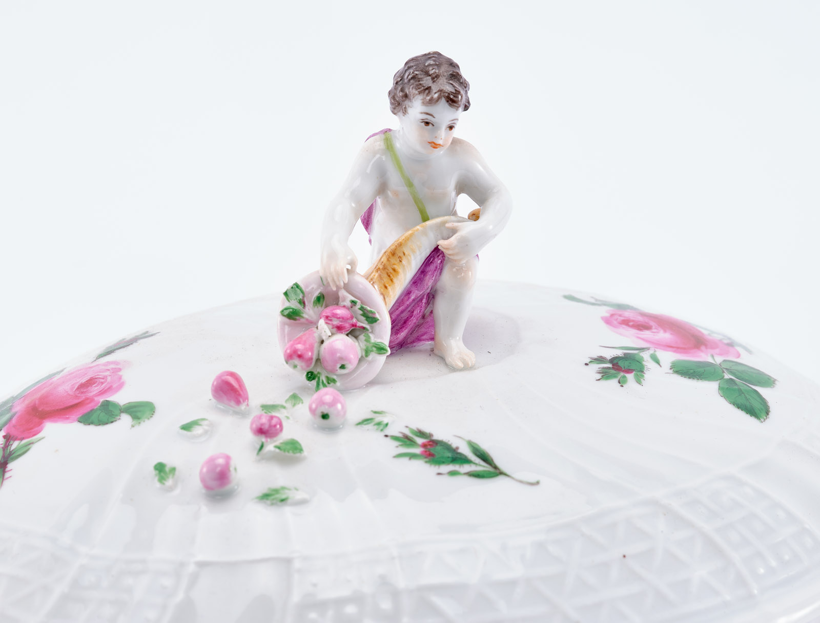 216/482 Kl. Terrine, Meissen um 1900. – Bild 4