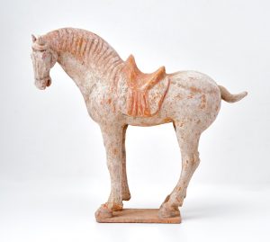 216/221 Gesatteltes Pferd, Tang-Stil.