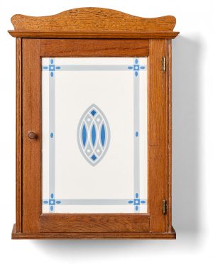 216/267 Kl. Wandschränkchen, Wächtersbach 20. Jh.