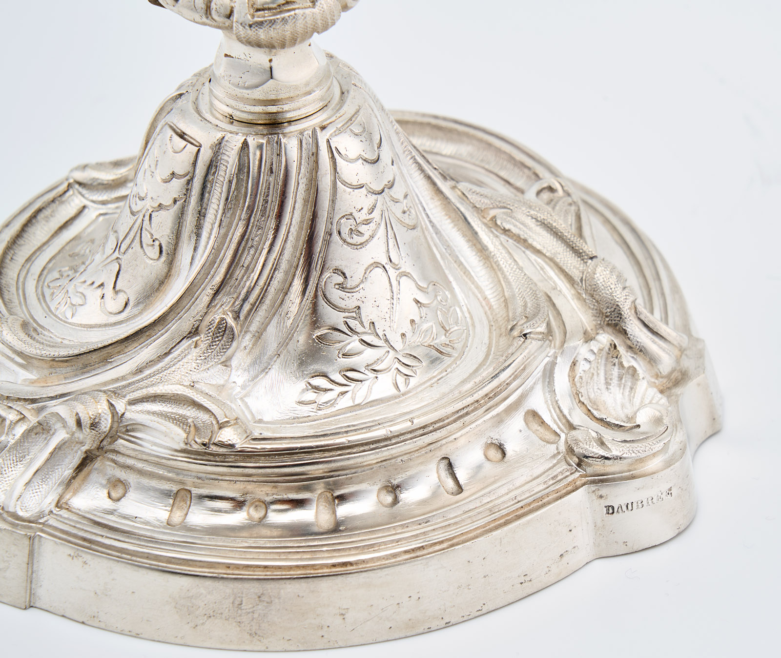 216/210 Paar 4-flamm. Leuchter, Rokoko-Stil, Alfred Daubrée 2. Hälfte 19. Jh. – Bild 6