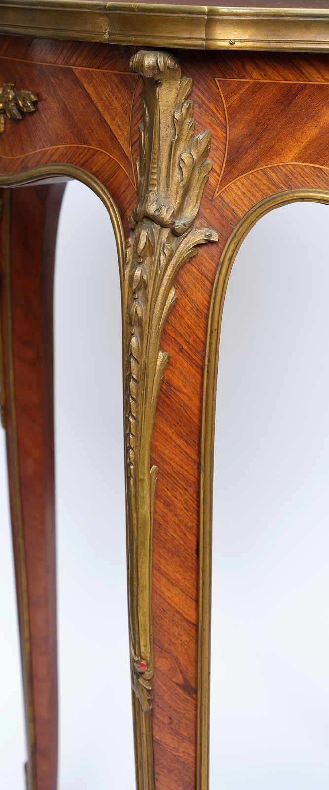 219/491 Kl. Salontisch, Louis-XV-Stil, Frankreich 20. Jh. – Bild 2