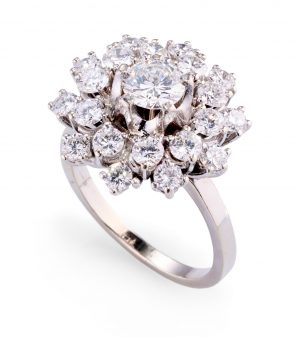 216/802 Gr. blütenförmiger Brillant-Ring