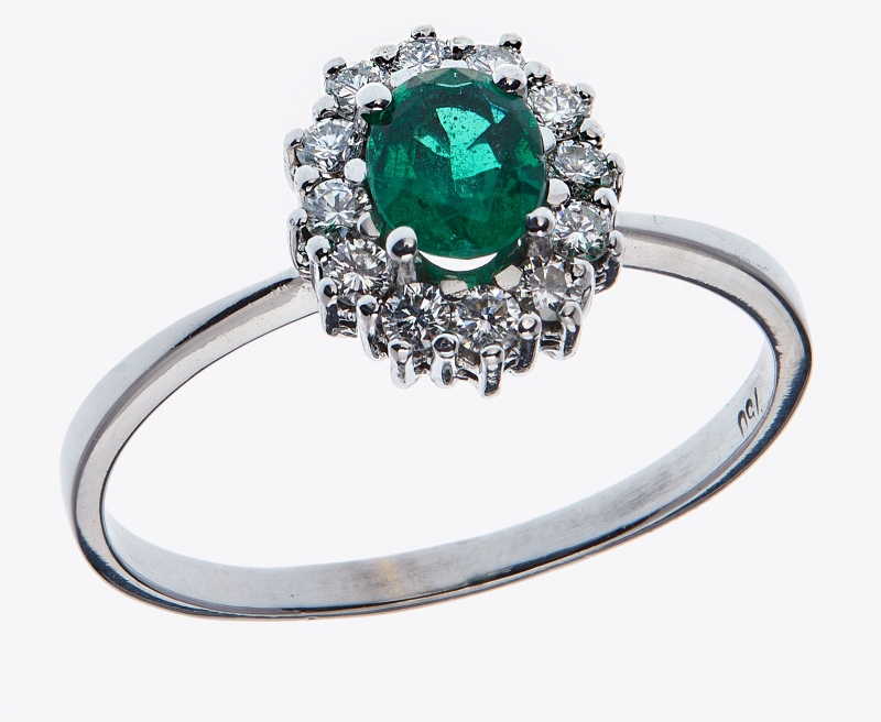 216/887 Smaragd-Brillant-Ring