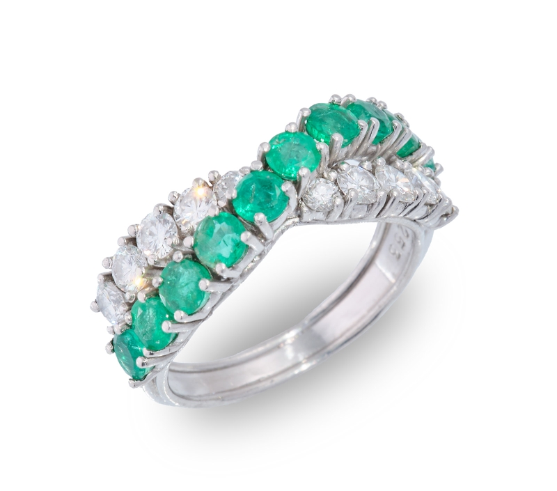 216/888 Smaragd-Brillant-Ring