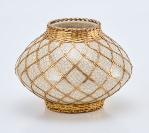 219/627 Vase mit Metallgeflecht, 20. Jh.